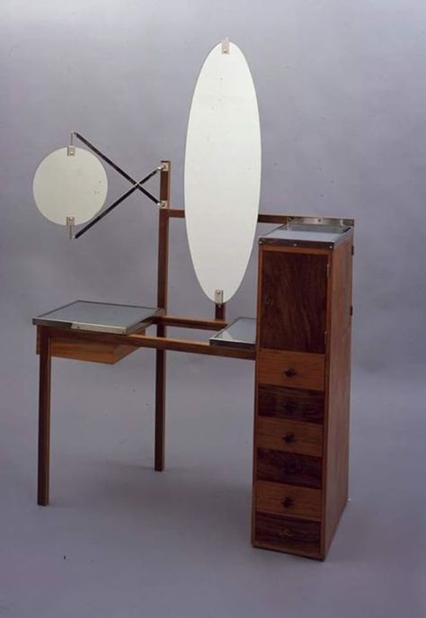 1923 Dressing table by Marcel Beuer. From Art Deco, Avant Garde and Modernism, FB. Dressing Room Mirror, Room Mirror, Walter Gropius, Interior Design Elements, Brick And Wood, The Bauhaus, Marcel Breuer, Steel Chair, Deco Furniture