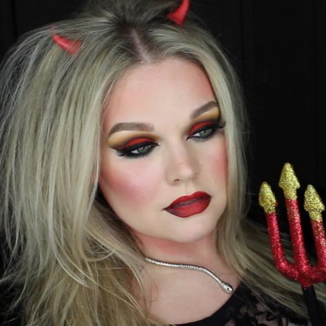 Womens Devil Makeup, Female Devil Makeup, Devil Makeup Look Easy, Devil Makeup Halloween Easy, Devil Face Makeup, Cute Devil Makeup, Female Devil Costume, Devil Costume Makeup, She Devil Makeup