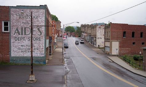 City of Mount Hope Rural Horror, West Virginia Aesthetic, Appalachia Aesthetic, Hope Deferred, Bluefield West Virginia, Elkins West Virginia, Towns In West Virginia, Travel Virginia, West Virginia Travel