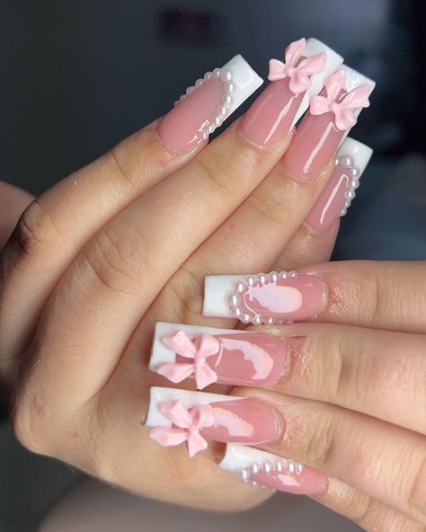 🎀🤍 - #nailsnailsnails #acrylicnails #nails #nailinspo #nailinspiration #nailideas #prettynails #explore #explorepage #nailtech #nailsofinstagram #nailtech #nailart #nailstagram #bownails #bow #coquette #coquettenails #whitenails #uñascoquette Short Pink Bow Nails, Bow Nails, Bow Coquette, Pink Acrylic Nails, Nail Tech, Pink Bow, White Nails, How To Do Nails, Simple Nails