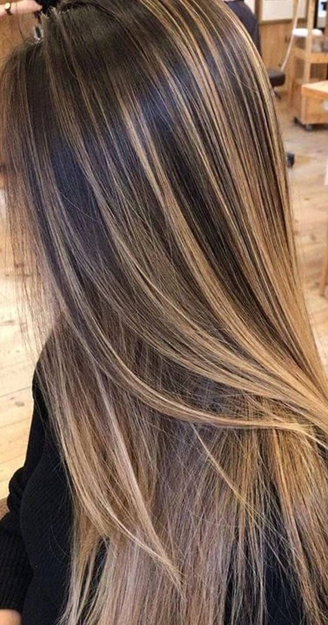 Hair Inspo Dyed Hair, Honey Coloured Highlights, Hair Inspo Brunette With Highlights, Carmel Balayage Highlight, Dirty Blonde Highlights On Dark Hair, Teddy Bear Highlights, Lowlights On Brown Hair, Light Brown Hair With Caramel Highlights, Hair Color Ideas For Dirty Blonde