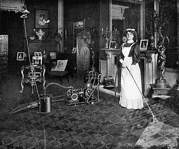 Maid vacuuming carpet, 1911 (using a natural gas powered vacuum cleaner, attached to the gas chandelier ...yikes!) Vintage Aprons, Cabinet Cards, Christmas Past, Victorian Christmas, Large Picture Frames, Futurism, Photo Puzzle, Retro Futurism, Wonderful Images