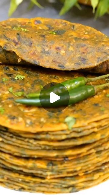 Rohan Soni on Instagram: "Season Special Soft Methi Thepla✨️ Can be stored for long😍| Gujrati Methi Thepla🥰😋/   Fenugreek leaves – 1 bunch Green chillies – 3-4 Ginger – 1 inch Cumin seeds – 1 tsp Wheat flour – 2 cups Gram flour – 3 tbsp Kashmiri red chili powder – 2 tsp Turmeric powder – 1/2 tsp Carom seeds – 1 tsp Asafoetida – 1/2 tsp Kasuri methi – 1 tsp Sesame seeds – 1 tsp Oil – 3 tbsp Cued – 4 tbsp Chopped coriander – 1/4 cup Warm water Oil  #methi #methithepla #thepla #easyrecipes #quickrecipes #uniquerecipes #feelitreelit #foodstyling #indiancuisine #indianfoodies #foodporn #dessert #instadaily #foodiesofinstagram #instacool #foodstagram #foodie #instafood #foodphotography #instagood #foodblogger #foodlover #delicious #homemade #healthyfood #foodgasm #foodies#cooking #instadaily" Methi Thepla Recipe, Thepla Recipe, Methi Thepla, Methi Paratha, Methi Recipes, Carom Seeds, Kasuri Methi, Foodporn Dessert, Indian Appetizers