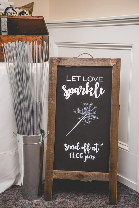 DIY sparkler send off Fake Sparklers Wedding, Sparker Exit Wedding, Sparkler Send Off Display, Sparkler Wedding Send Off, Bride And Groom Send Off Ideas, Wedding Send Off Ideas Nighttime, Send Off Ideas For Wedding, Wedding Exit Ideas Send Off, Sparklers At Wedding