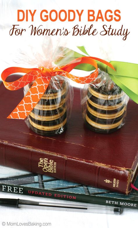 I used the new OREO Thins to create an easy little gift for the gals to take home with them after our bible study. #ad #OREOThinsAreIn Bible Study Goodie Bags, Goody Bag Ideas, East Dessert, Women's Bible Study, Oreo Thins, Bible Study Gifts, Inspire Bible, Crispy Cookies, Inspire Bible Journaling