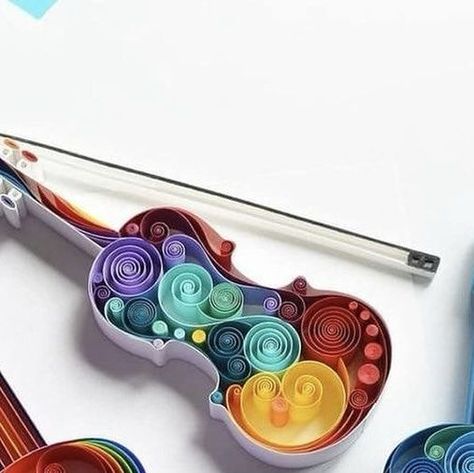 Quilling Guitar, Quilling Dolls, Quilling Flower Designs, Arte Quilling, Paper Quilling For Beginners, Art Coquillage, Paper Art Sculpture, Paper Quilling Cards, Origami And Quilling