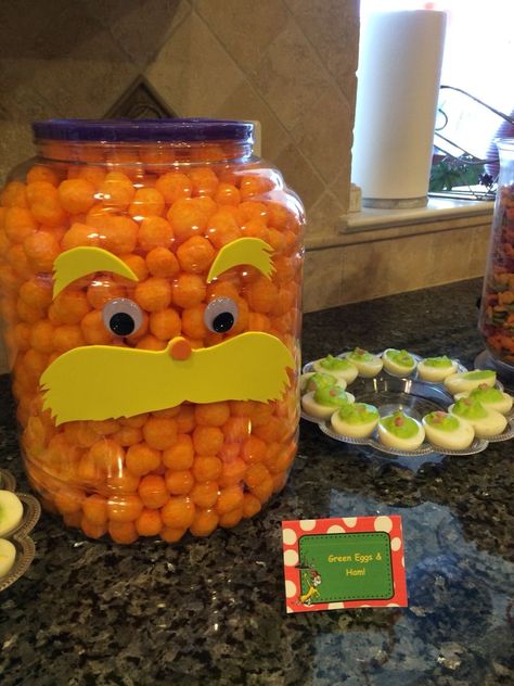 Green Eggs And Ham Birthday Party, Green Eggs And Ham Party, Dr Suess Food Ideas For Kids, Lorax Decoration Ideas, Grinch Brunch, Dr Seuss Treats, Dr Seuss Snacks, Dr Seuss Decorations, Dr Seuss Preschool Activities