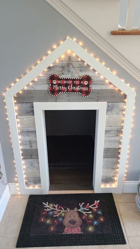 Home decor \Under Stair Dog House - Home decor \Under Stair Dog House for modern houses Triangle Space Under Stairs, Dog House Under The Stairs, Under Stair Doghouse, Dog Area Under Stairs, Under The Stairs Dog House, Dog Room Under The Stairs, Dog House Under Stairs, Doggy House, Cat Closet