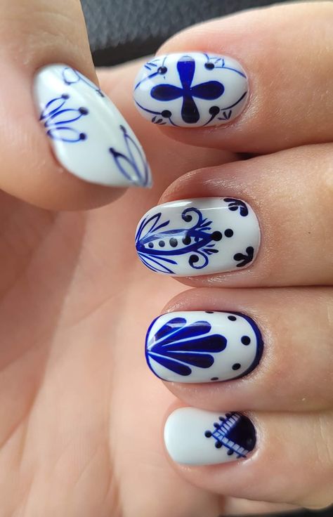 Portuguese Tile Nail Art, Latin Nail Art, Talavera Nail Art Simple, Blue Tile Nail Art, Talavera Nails Nailart, Hand Painted Nails Art, Portuguese Inspired Nails, Spanish Tile Nail Art, Blue And White Tile Nails