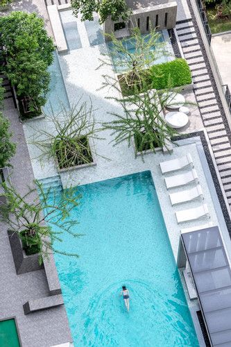 Luxury Pools Backyard, Roof Garden Design, Rooftop Terrace Design, Pool Landscape Design, Regal Design, Architecture Model House, Garden Terrace, Landscape Plan, Landscape Architecture Design