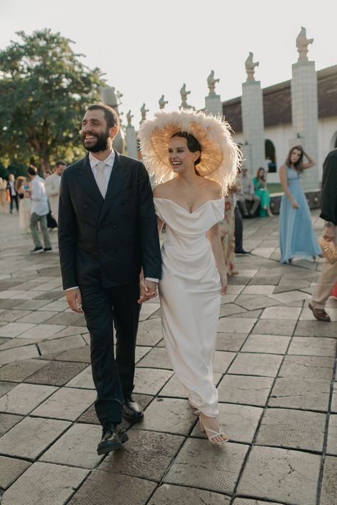 This Brazilian Wedding Reception Lasted 10 Hours at The Bride’s Great-Grandfather’s Brickyard-Turned Art Institute - Over The Moon Veil During Reception, Afterparty Dress, Brazilian Wedding, Turned Art, Creative Friends, Unique Photography, Bridal Fashion Week, Little White Dresses, Wedding Bridesmaid Dresses