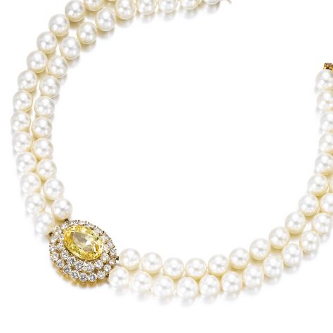 "Cultured pearl, yellow sapphire and diamond necklace The two rows of cultured pearls, centering on an oval yellow sapphire within a double frame of brilliant-cut diamonds, length approximately 360mm" © Sotheby's (quote) via sothebys.com Vintage Pearl Necklaces, Vintage Diamond Necklace, Antique Luxury, Fine Pearl Jewelry, Dancing Diamond, Sparkling Jewelry, Pearl Clasp, Pearl Jewelry Design, Silver Jewellery Online