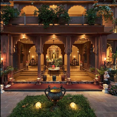 Indian Houses, Riad Marrakech, India Home Decor, Indian Interiors, Indian Home Design, House Design Pictures, Indian Homes, Indian Architecture, Luxury Boutique Hotel