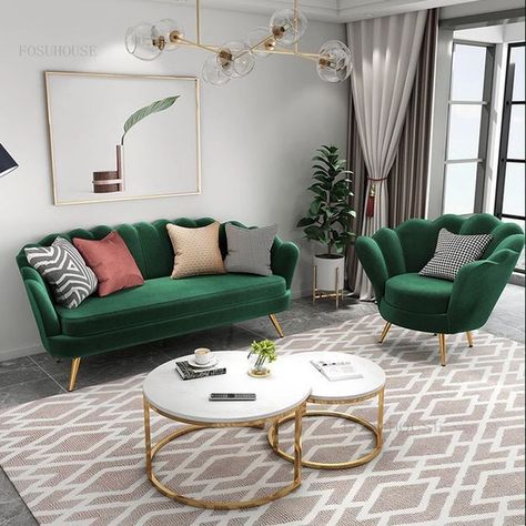 Emerald Green Living Room, Green Sofa Living, Green Sofa Living Room, Working Room, Green Living Room Decor, Classy Living Room, Gold Living Room, Living Room Decor Colors, Simple Sofa