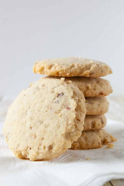 Pecan Sandies Cookies, Sandies Cookies, Sandies Recipe, Pecan Cookie, Pecan Sandies, Butter Pecan Cookies, Pecan Cookies, Cheese Cookies, Easy Peanut Butter