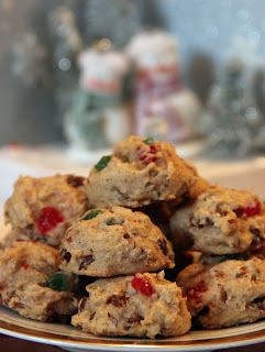 Fruit Cake Cookies Recipe, Cake Cookies Recipe, Fruitcake Cookies, Recipes Southern, Fruit Cake Cookies, Cookies Light, Fruit Cookies, Fruit Cake Christmas, Fruitcake Recipes