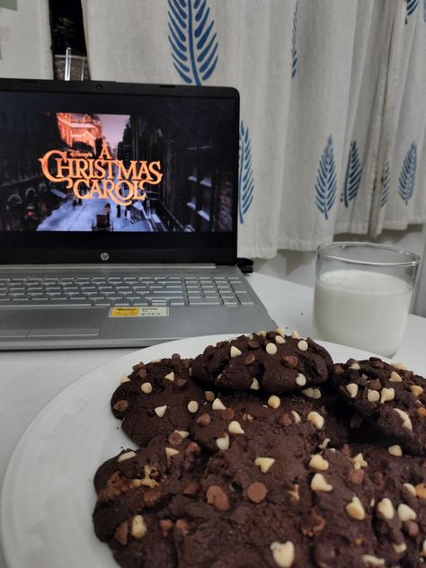 christmas aesthetic, double choco chip cookies, lofi aesthetic, movie time aesthetic, baking aesthetic Choco Chip Cookies Aesthetic, Movie Time Aesthetic, Aesthetic Baking, Cookies Aesthetic, Baking Aesthetic, Aesthetic Movie, Choco Chip Cookies, Lofi Aesthetic, Time Aesthetic