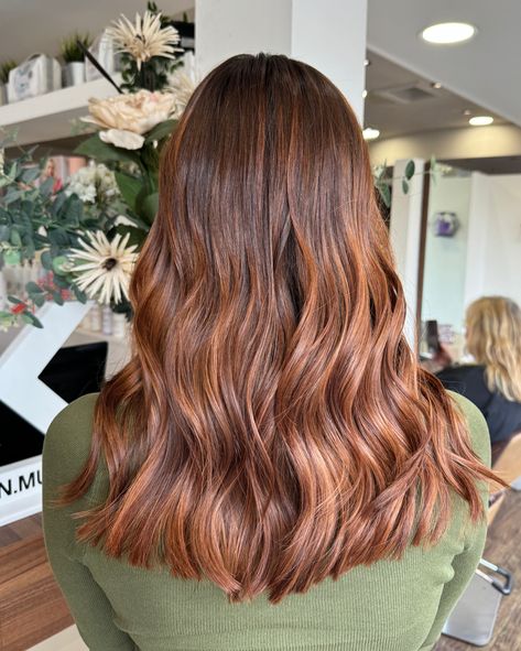 THE most gorgeous golden copper balayage from David 🤎🧡

#paulkemphairdressing #warringtonsalon #hairmakeover #hairstylist #hairmasters #copperbalayage Red Babylights On Brown Hair, Dark Brown Hair With Ginger Balayage, Strawberry Brunette Balayage, Copper Gold Balayage, Honey Copper Balayage, Face Framing Lob, Subtle Copper Balayage, Copper Hair Balayage Brunettes, Ginger Balayage On Brown Hair