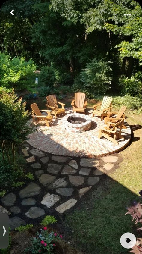 Diy Brick Patio, Patio And Fire Pit, Outdoor Fire Pit Area, Brick Fire Pit, Outdoor Fire Pit Designs, Fire Pit Landscaping, Brick Patio, Fire Pit Ideas, Fire Pit Area