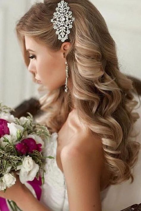 33 Wedding Hairstyles With Hair Down � wedding hairstyles down curly long blonde with side silver pin elstile #weddingforward #wedding #bride #weddinghairstyles #weddinghairstylesdown Glamorous Wedding Hair, Wedding Updos, Dress Pictures, Romantic Wedding Hair, Vintage Wedding Hair, Wedding Hair Down, Hair Wedding, Wedding Hairstyles Updo, A Wedding Dress