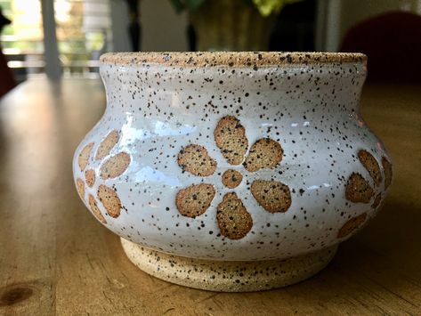 Laguna Speckled Buff Clay with wax resist flowers and Amaco Snow glaze. Spray Glaze Ceramics, Wax Glaze Pottery, Wax Resist Ceramics Design, Ceramic Wax Resist Designs, Wax Resist Glaze Pottery, Wax Resist Designs Pottery, Laguna Speckled Buff Clay, Ceramics Wax Resist, Ceramic Bowl Glazing Ideas