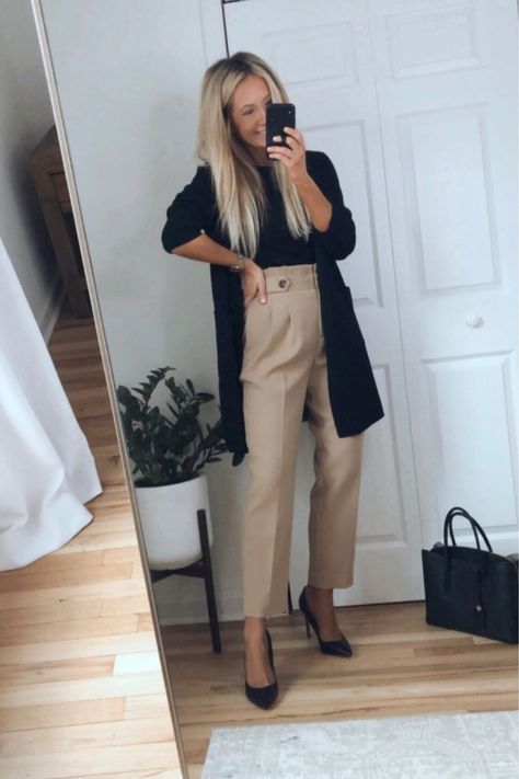 Dress Pants With Cardigan Work Outfits, Wrap Dress Work Outfit, Winter Buissnes Casual Outfits Woman, Principal Outfits Women, Clinic Outfits, Corporate Cutie, Future Therapist, Workwear Ideas, Classy Work Attire