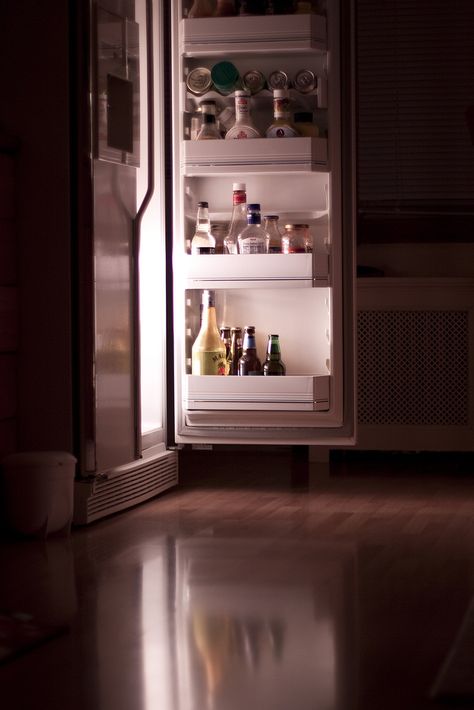 https://flic.kr/p/96YrYF | [035/365] - salad dressing and booze | 12/29/2010 - I swear, I have actual food in my fridge, just not on the door. Fridge Light Photography, Fridge Reference, Fridge Photography, Open Fridge, Spilt Milk, Night Illustration, Small Fridges, Fridge Door, Photography Classes