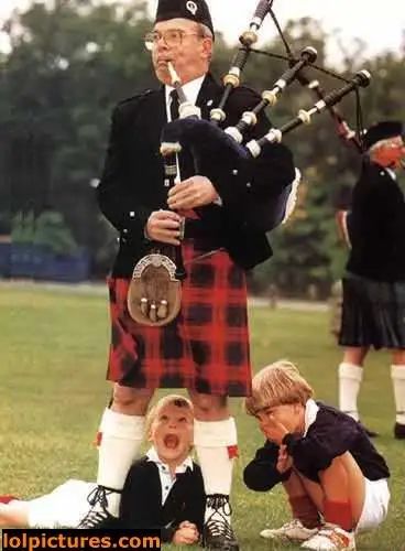 Scottish Kilt Jokes - HubPages Scottish Kilts, Men In Kilts, Bagpipes, Just Funny, Kids Pictures, Makes Me Laugh, Kilt, Too Funny, Bones Funny