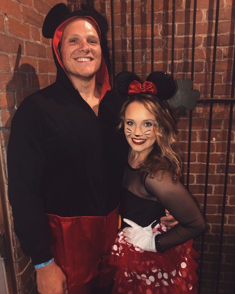 Couples Halloween Costume Mickey And Mini Mouse, Couple Halloween Costume, Couples Halloween Costume, Couples Halloween, Mini Mouse, Couple Halloween, Couple Halloween Costumes, Costume Ideas, Halloween Costume