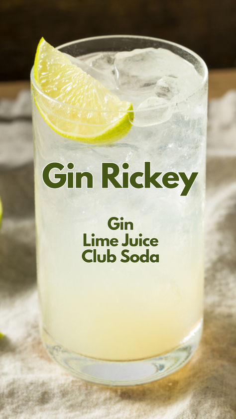 Gin Rickey Gin Rickey Recipe, Lime Cocktails, Soda Cocktails, Gin Rickey, Classic Gin Cocktails, Raspberry Gin, Sparkling Mineral Water, Cocktail Serving, Sweet Cocktails