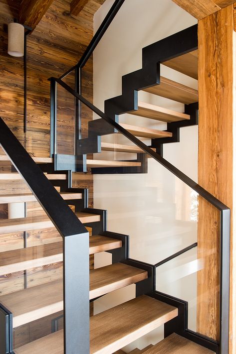 valerie chomarat architecture and interior design Glass Railing Stairs, Vstupná Hala, درج السلم, Building Stairs, Escalier Design, Glass Stairs, Stair Railing Design, Wood Staircase, Glass Staircase