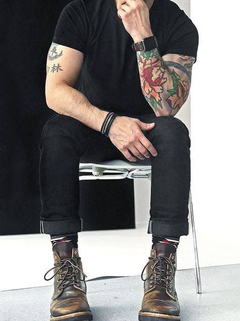 Black Red Wings Outfit Men, Rocker Mens Fashion, Mens Alternative Fashion Indie, Punk Male Outfits, Red Wing Boots Outfit Mens Fashion, Redwing Boots Outfit, Rockstar Style Men, Alternative Mens Fashion, Alternative Fashion Indie