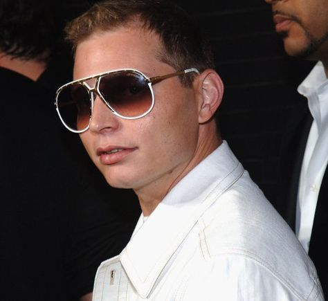 Music Producer Scott Storch Files For Bankruptcy--How Chris Brown Could Keep Him From Going Homeless Vincent Fnaf, Famous Music, Star Magazine, Music Producers, Chris Brown, Music Producer, Celebrity News, Mens Sunglasses, Celebrities