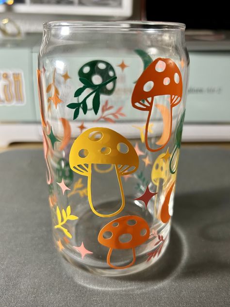 Glass Can Vinyl Wrap, Mushroom Wine Glass Painting, Glass Jar Vinyl Ideas, Mushroom Cricut Projects, Aesthetic Containers, Glass Cups With Vinyl Cute Ideas, Mirror Clings, Cricut Glass Cups, Mushroom Wrap