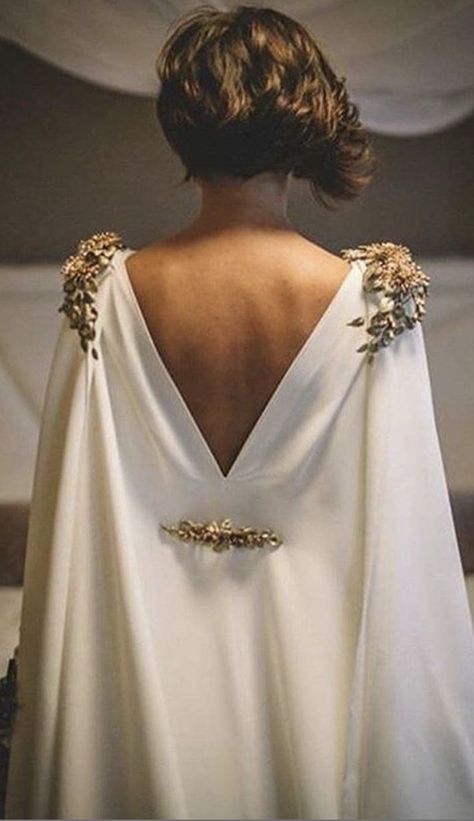 Bridal Dresses Vintage, Vintage Inspired Wedding Dresses, Cape Wedding Dress, Wedding Scene, Greek Wedding, Vintage Romance, Wedding Gowns Vintage, فستان سهرة, Vintage Inspired Wedding