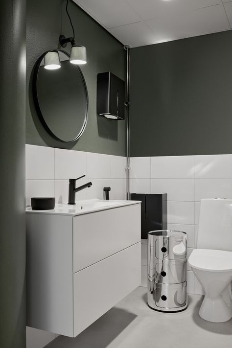 Commercial Single Bathroom Designs, Small Commercial Bathroom, Small Office Bathroom, Office Bathroom Design, Public Washroom, Office Toilet, Clinic Interior, Bear Trap, School Bathroom