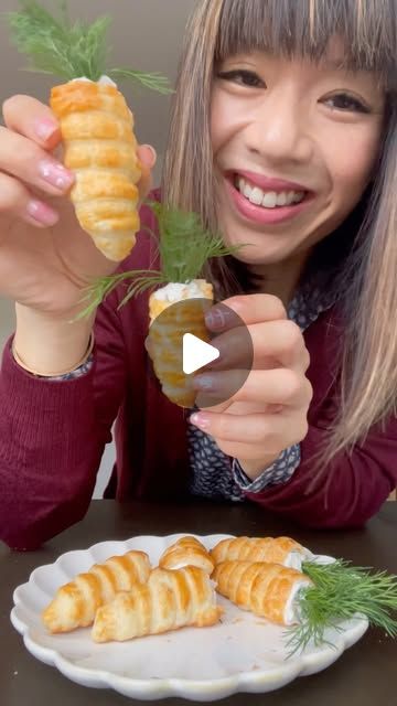 Winnie Wai-Ling Lee on Instagram: "Carrot puff pastry treat 🥕🥕🥕 - yes it’s still Winnie posting, so please keep watching🥰 I thought I would change things up a bit and make something savoury for you all. 
.
.
The nice thing about puff pastry is that you can fill it with a sweet filling of your choice too 😍 My love of bite size treats continue and here I show you a fun simple way to make these carrots shapes without any fancy equipment. Crush up some aluminium foil into cones and wrap away with puff pastry! You must try this hack 🤩 enjoy the video ❤️
.
.
Comment ‘CARROTS’ and I will DM you the recipe and instructions ❤️
.
.
#puffpastry #easyrecipes #savory #appetizer #easterbaking" Carrot Puff, Puff Pastry Treats, Easter Baking, Savory Appetizer, Aluminium Foil, Keep Watching, Bite Size, Puff Pastry, The Recipe