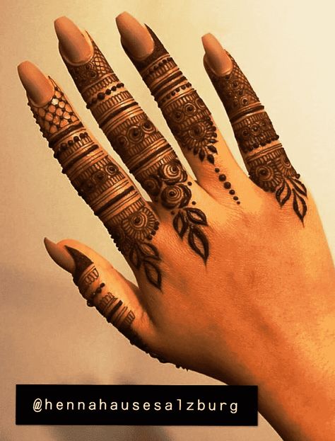 Mehndi Design Fingers Simple, Mehndi Designs Nails, Mehndi Designs Fingers Only, Mehndi Designs On Fingers Only, Mehendi Designs Only Fingers, Cute Henna Designs Fingers, Back Side Finger Mehndi Design, Mehendi Fingers Design, Finger Mehendi Designs Back Hand