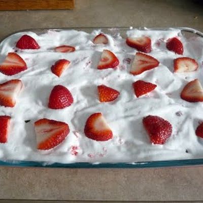 STRAWBERRY ANGEL DELIGHT @keyingredient #cake #cheesecake Coconut Cake With Raspberry Filling Recipe, Angel Delight, Strawberry Jello, Instant Pudding Mix, Raspberry Filling, Jello Recipes, Angel Cake, Angel Food Cake, Instant Pudding