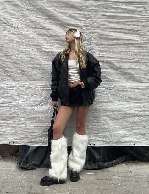 Winter Outfits Aesthetic, Autumn 2022, Winter Fits, Pinterest Closet, Fashion Fits, Harajuku Fashion, Urban Outfits, Lookbook Outfits, Fashion Killa