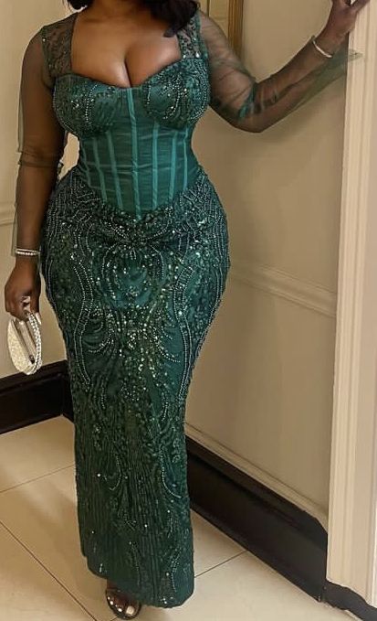 Aso Ebi Corset, African Wedding Reception Dress, African Wedding Reception, Corset Mermaid Dress, Nigerian Traditional Dresses, Asoebi Lace Styles, Aso Ebi Dresses, Corset Prom Dress, Aso Ebi Lace Styles