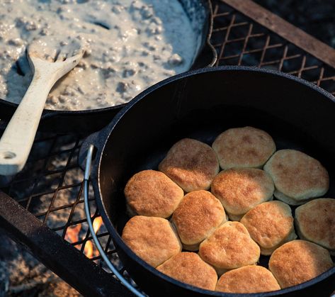 Campfire Biscuits, Dutch Oven Recipes Cast Iron, Grandma Kitchen, Sausage Gravy And Biscuits, Cooking Oatmeal, Dutch Oven Cooking, Dutch Oven Recipes, Around The Campfire, Campfire Food