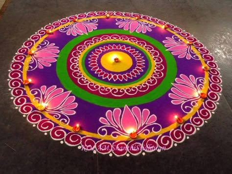 Diwali Rangoli Ideas, Mandala Rangoli, Happy Diwali Rangoli, Pongal Rangoli, Rangoli Designs For Competition, Pongal Kolam, Rangoli Designs Videos, Indian Rangoli Designs, Design Rangoli