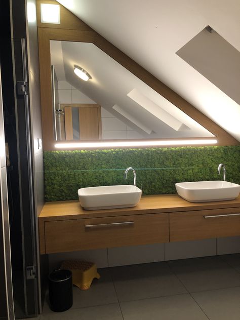 Bathroom Moss Wall, Moss Wall Bathroom, Wall Bathroom, Moss Wall, Lighted Bathroom Mirror, Bathroom Design, Bathroom Vanity, Bathroom Mirror, Dream House