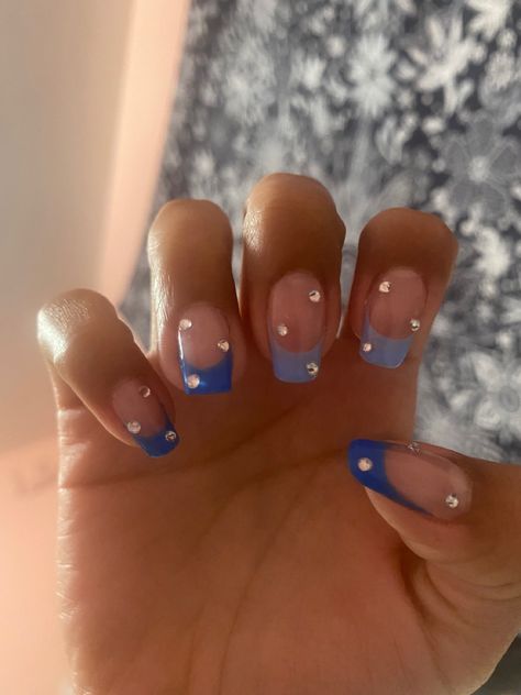 Gems On Natural Nails, Blue French Tip With Gems, Easy Nails With Gems, Blue Acrylic Nails With Gems, Nails With Gems Short, Short Acrylic Nails With Gems, Nail Gems Designs, Simple Nails With Gems, Blue Gem Nails