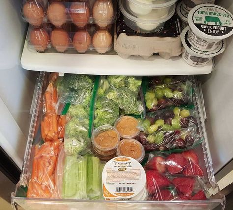 Refrigerator Snack Drawer, Fridge Goals, Vegetables Shop, Snack Drawer, Food Prepping, Reusable Containers, Snack Prep, Clean Food Crush, Food Crush