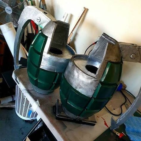 Bakugou Gauntlet, Bakugo Merch, Gauntlet Pattern, Marshall Lee Cosplay, Bakugo Cosplay, Armor Gauntlet, Bnha Cosplay, Anime Diys, Bakugou Cosplay