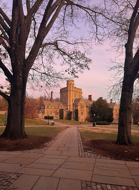 princeton university in the winter Princeton Campus, Princeton University Campus, University Inspiration, Princeton Tigers, Harvard Yale, I Know A Place, College Motivation, Dream College, Dream School