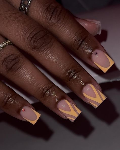 Shorties 💕 April appointments available Using my nail tips coming 3/20 #nails #nycnailtech #brooklynnailtech #acrylicnails #nailart #nailartist #shortnails #frenchnails Thanksgiving Nails Black Women, Orange Nails Acrylic Short Square, Short Gel Nail Art Designs, Summer To Fall Transition Nails Short, Orange Nail Inspo Acrylic, Acrylic Nail Designs Square Orange, Shorties Nails Summer Colors, Short Brown Nails Design, Shorties Nails Fall Colors