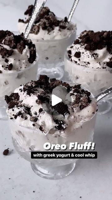 LAUREN LEVY | healthy recipes on Instagram: "OREO FLUFF!! 🖤🖤 my goodness it doesn’t get much better than this!! kind of like dirt pudding vibes but we’re using greek yogurt too, so lightened up & with some added protein!👏🏽 Delicious as is, used as frosting over brownies or cake, or as a dip to fruit & pretzels or chocolate graham crackers!😛 8-oz. light cool whip, softened 1 cup nonfat Greek yogurt (240g) - plain or vanilla 1/4 cup vanilla protein powder (30g) - I used @pescience (code laurenfitfoodie to save!) 1 Tbsp sugar-free white chocolate jello pudding mix 1/2 tsp liquid stevia, or to taste 6 Oreos, crushed + more for topping if desired Mix together all the ingredients (except the Oreos) in a large bowl until combined. Then fold in the crushed Oreos. Refrigerate for at least two Yogurt Pudding Recipes, Low Sugar High Protein Desserts, Oreo Pudding Dessert, Semaglutide Diet, Chocolate Jello, Greek Yogurt Dessert, Chocolate Pudding Desserts, Sugar Free White Chocolate, Cream Cheese Oreo